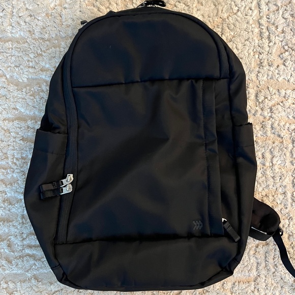 17.5” Lifestyle Backpack - All in Motion - Picture 1 of 3